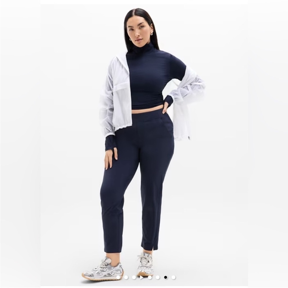 $99 Athleta Brooklyn Mid Rise Ankle Pant in navy blue 16